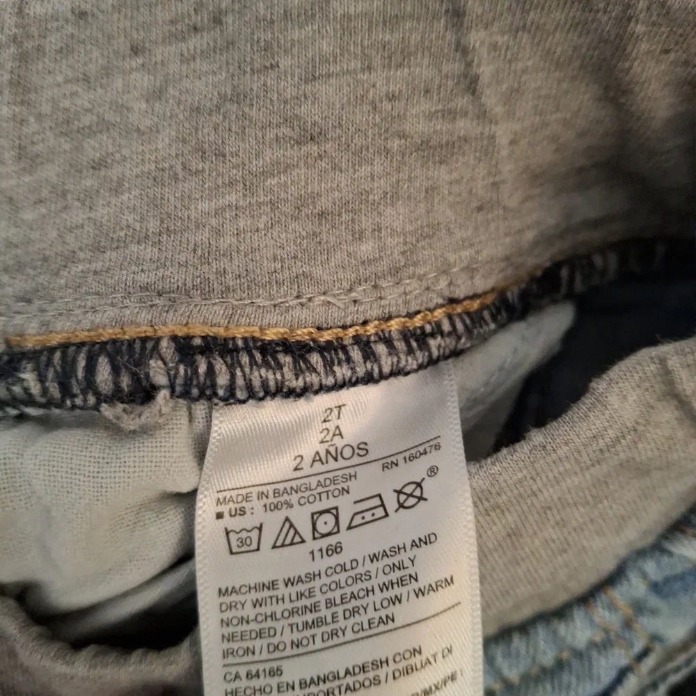 Old Navy Light Blue Distressed Kids Jeans